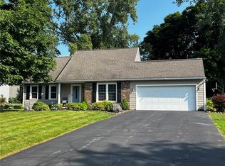 60 Cambridge Rd, Hilton, NY 14468