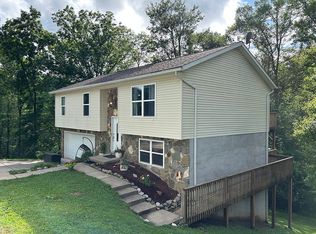 12 Poplar Hls, Hurricane, WV 25526
