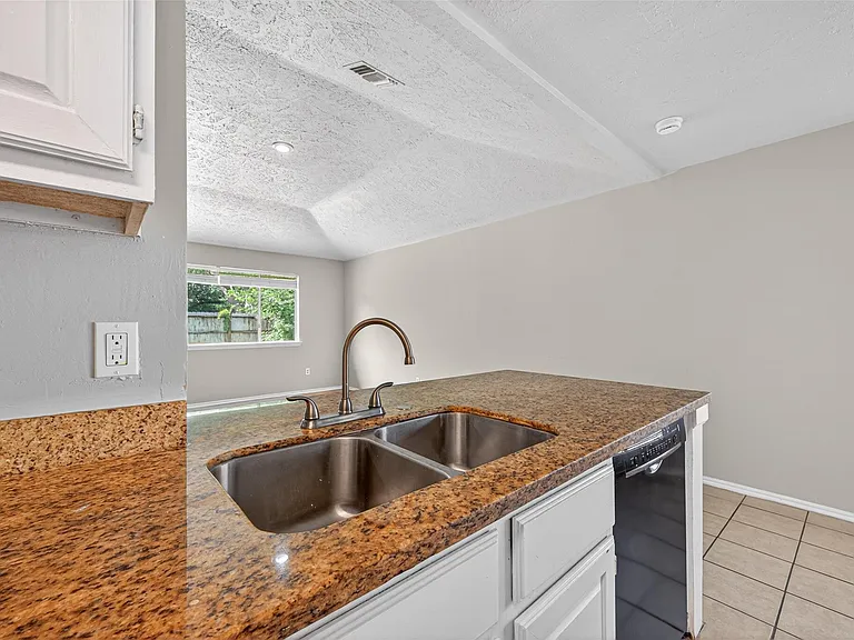 2310 Woodwind Dr — Photo 21