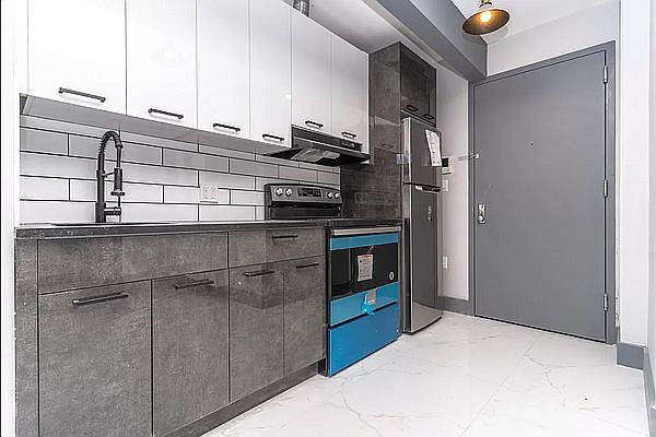 1st image of 1468 Eastern Pkwy #6