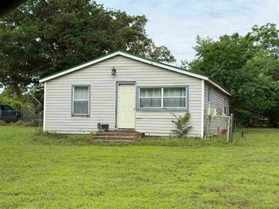 519 E Hayes St, Agra, OK, 74824