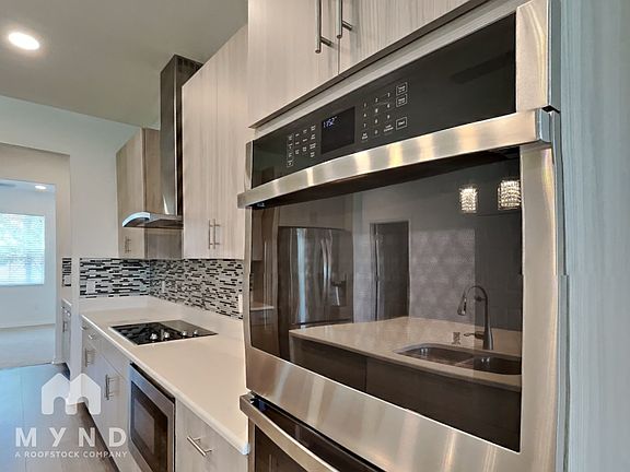 4th image of 33251 Sycamore Leaf Dr