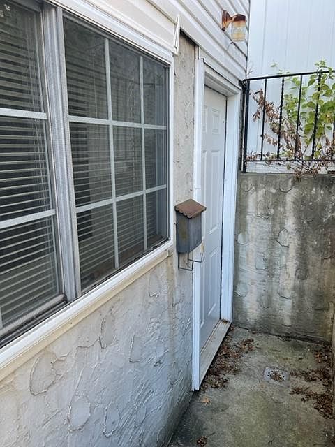 1st image of 3703 Hylan Blvd