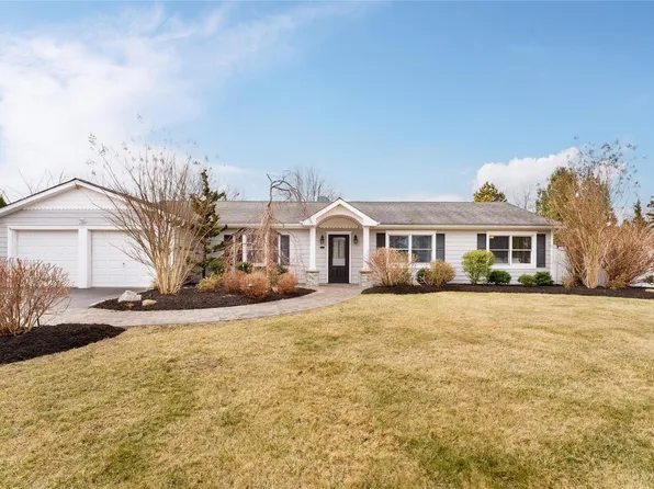 86 Chelsea Drive, Mount Sinai, NY 11766