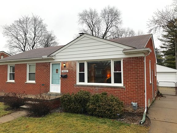 2nd image of 10000 Fairfield St