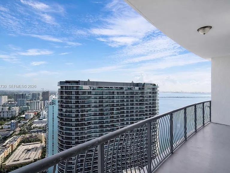 1750 N Bayshore Dr #3811 — Photo 4
