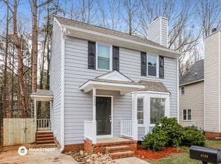 4500 Timberhurst Dr, Raleigh, NC 27612