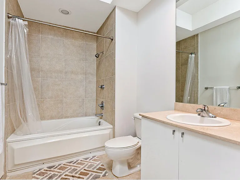 1551 N Flagler Dr #2 — Photo 9