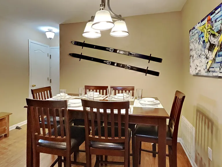 1509 Point Dr — Photo 7