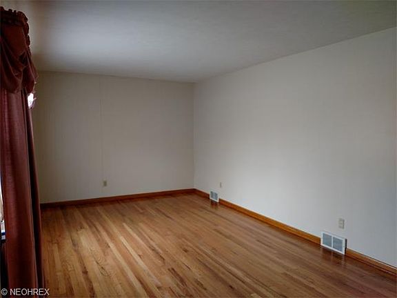 2nd image of 1145 Iowa Ave