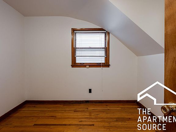 4th image of 3338 N Seeley Ave #1F