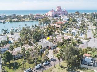 3216 W De Bazan Ave, Saint Pete Beach, FL 33706