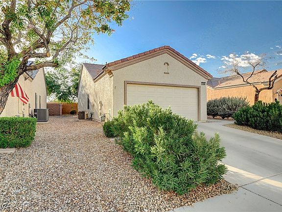 4th image of 7933 Lily Trotter St