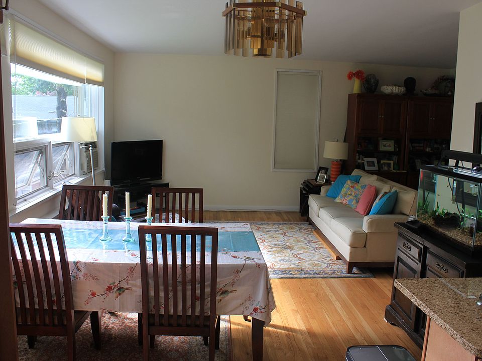 Sunny, open living room