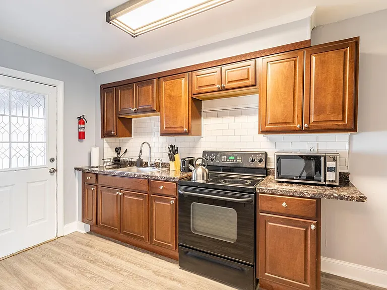 1482 Bangor St SE — Photo 14