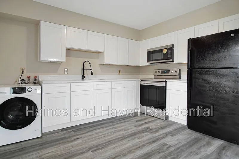 2 bed, 1.0 bath, 1536 sqft, $1,495 — Photo 3