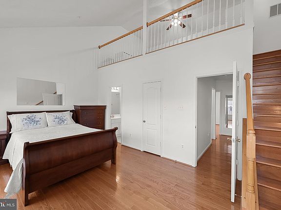 4th image of 3205 Halcyon Ct