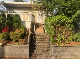 1210 N 49th St, Seattle, WA 98103