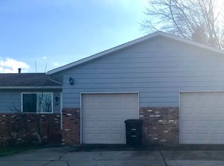 2774 Grafton Rd, Brunswick, OH 44212