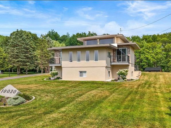 (undisclosed Address)