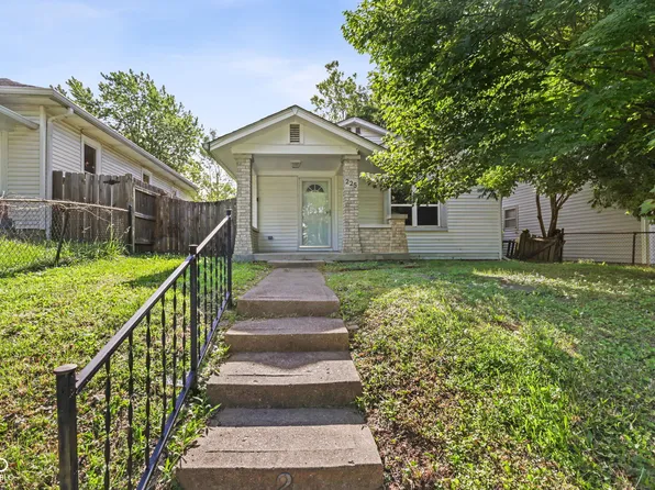 225 S 2nd Ave, Beech Grove, IN 46107