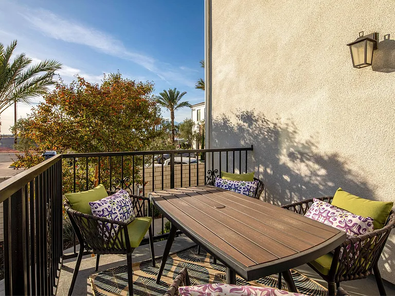 San Carlo Townhomes — Photo 5