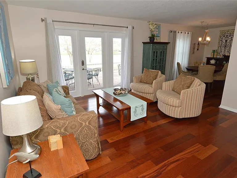 213 Seahorse Dr SE #B — Photo 6