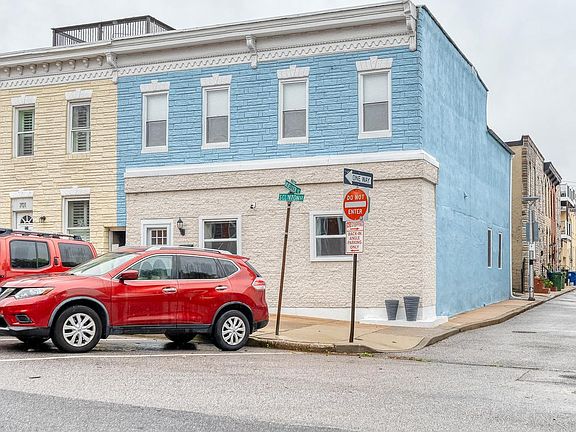 2nd image of 703 S Clinton St