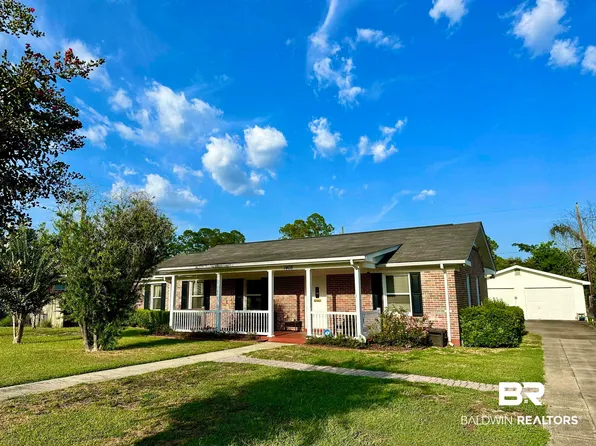 1408 McMillan Ave, Brewton, AL 36426
