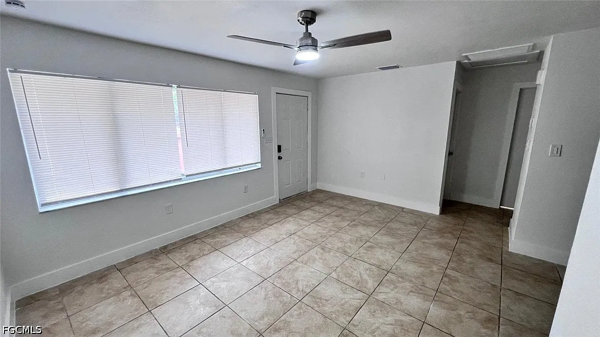2 bed, 1.0 bath, 1300 sqft, $1,350 — Photo 2