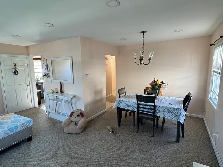 36 Lexington Ave #2 — Photo 2