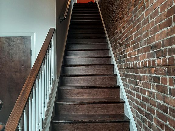 Stairs to 2 apartments