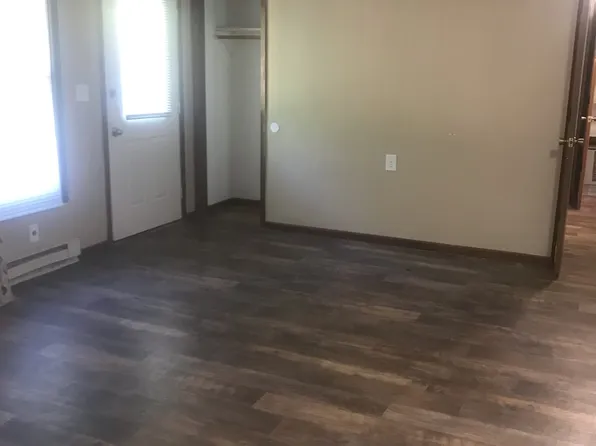 501 College Ave #A, Bode, IA 50519