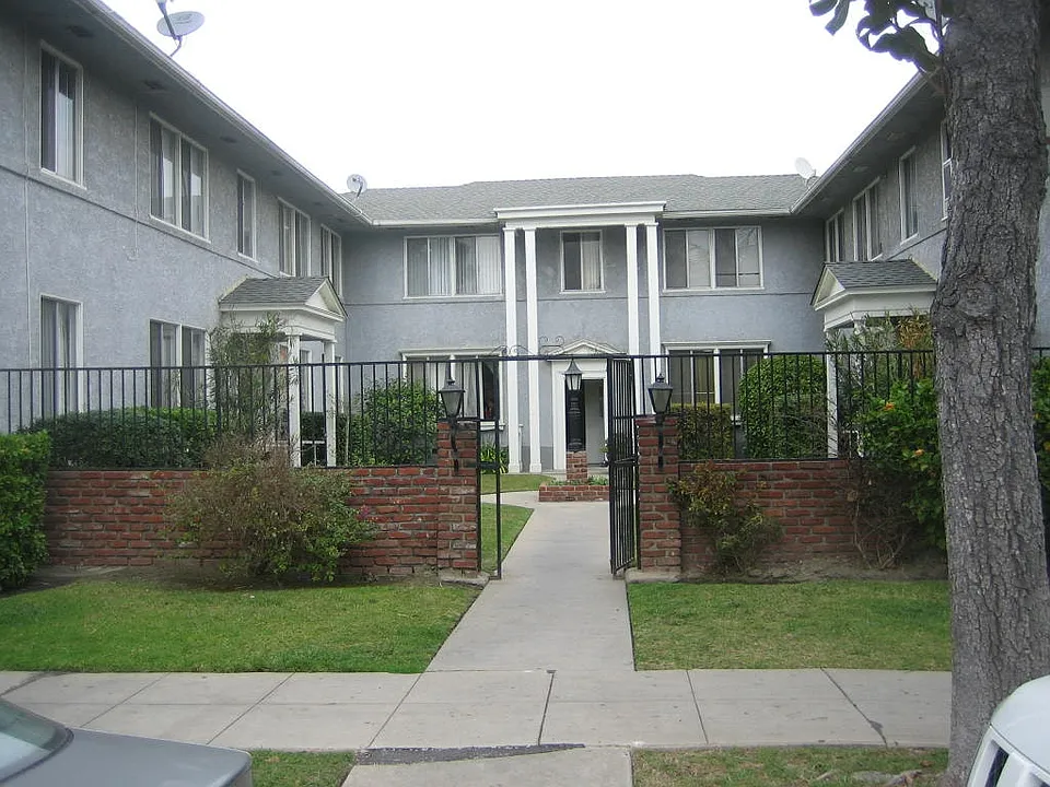 Building Photo 3