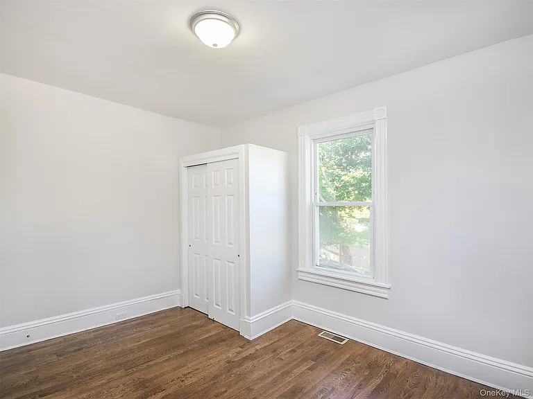 114 Sea Cliff Ave #1 — Photo 9