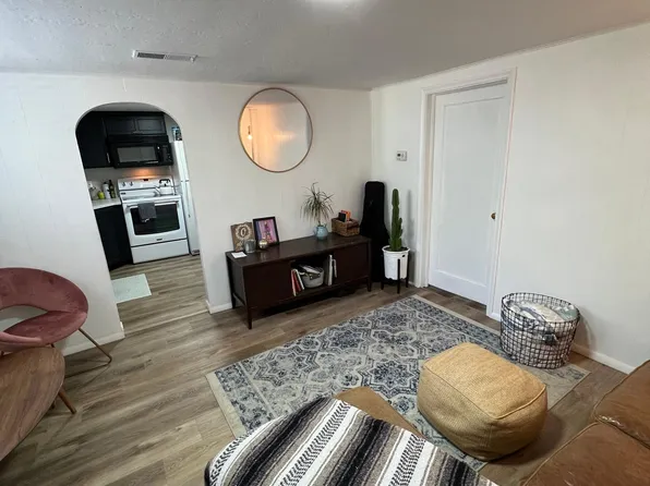 990 E 300 S, Provo, UT 84606