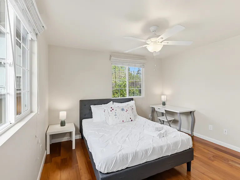 609 Stanford Ave — Photo 47