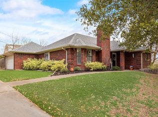 1329 Colorado Dr, Benbrook, TX 76126