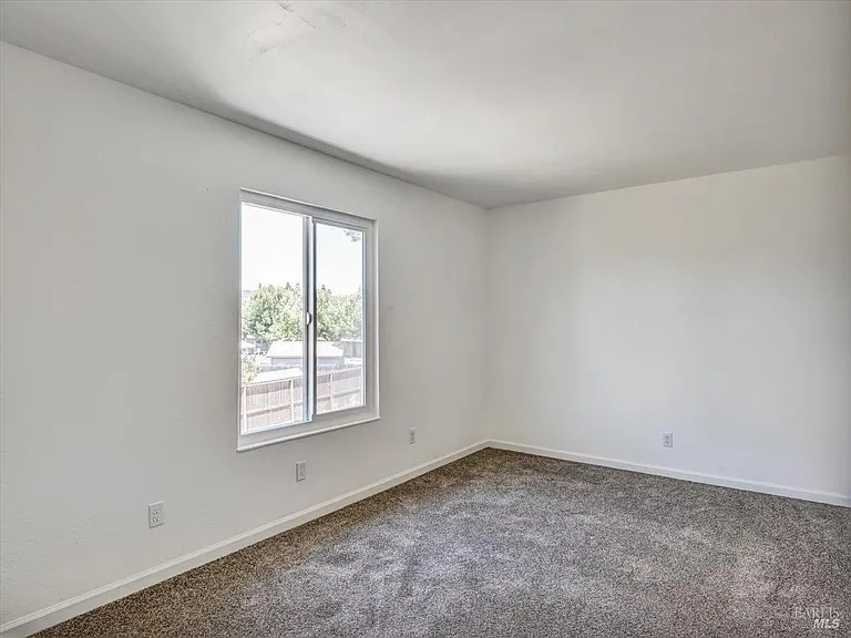 837 Lightwood Ct — Photo 9