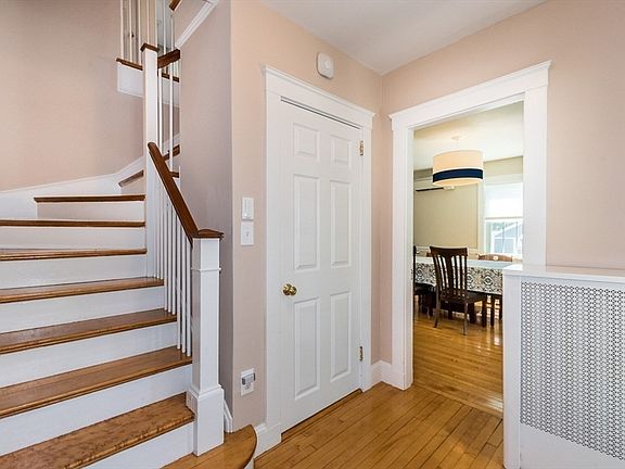 4th image of 83 Saunders Rd