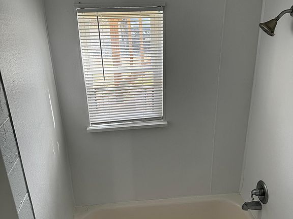 3rd image of 1616 Maury St APT B