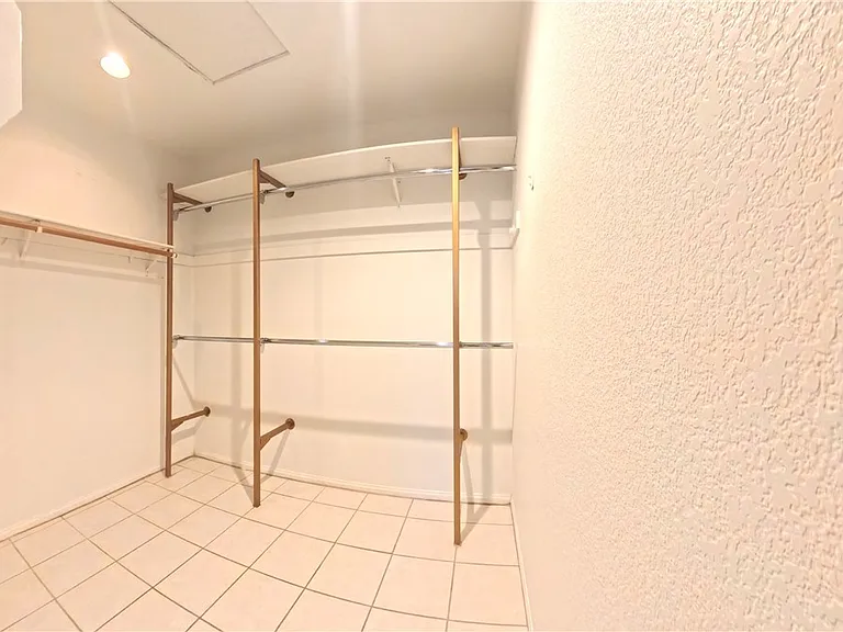 4844 Jadero Dr — Photo 19