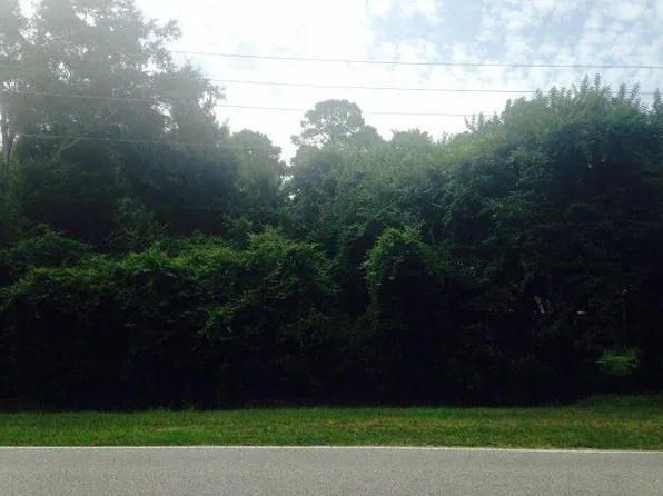 1490 Lawrence Rd, Saint Simons Island, GA 31522