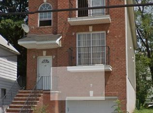 310 S 20th St #2, Newark, NJ 07103