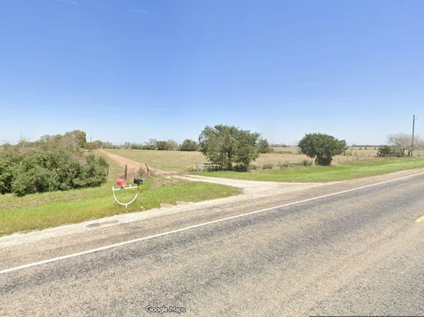3671 W Fm 1093 Rd, Wallis, TX 77485