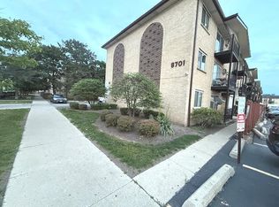 8701 W Foster Ave UNIT 206, Chicago, IL 60656