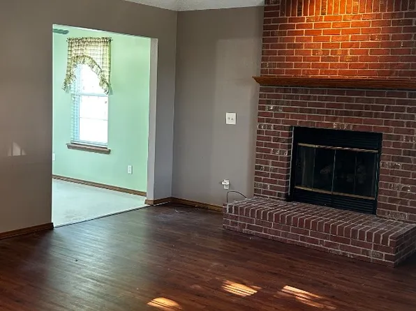 2212 S Highview Ave, Joplin, MO 64804