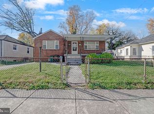 518 68th Pl, Capitol Heights, MD 20743