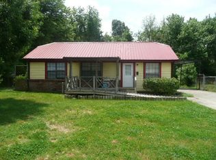 218 State Line Rd, Clarksville, TN 37042