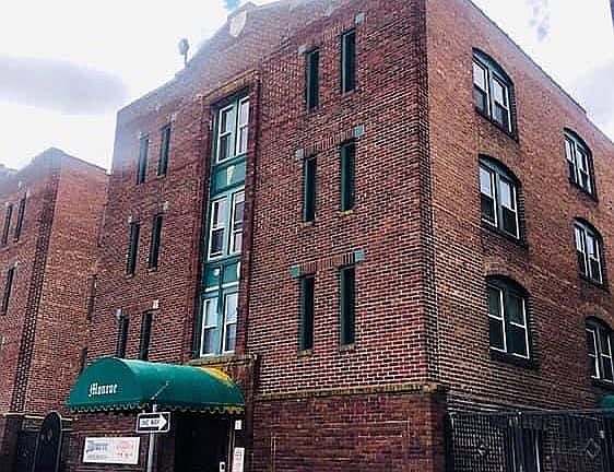 2nd image of 2211 Jones St APT 4A